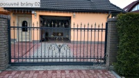 posuvná brána